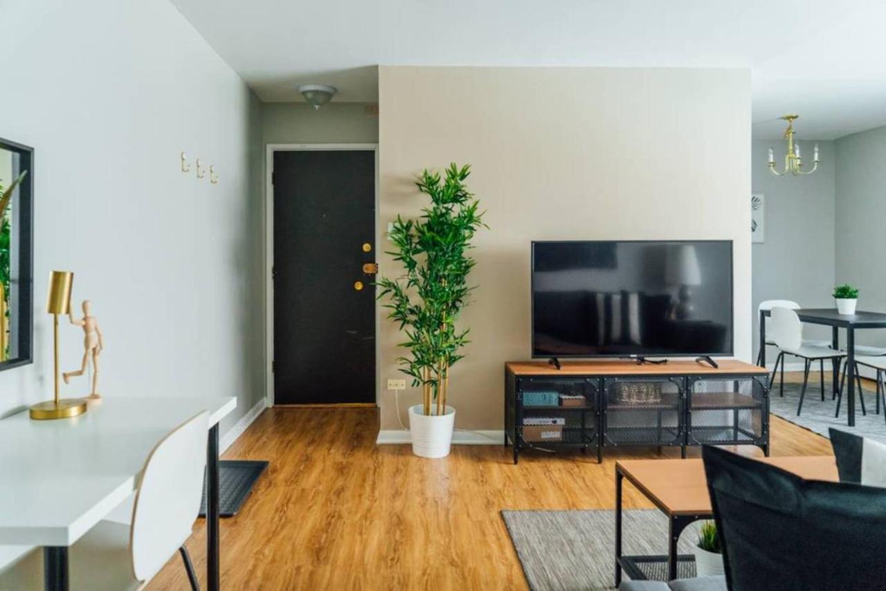 1Br Stylish Apartment, Perfect For Getaway - Oakdale 201 Чикаго Экстерьер фото